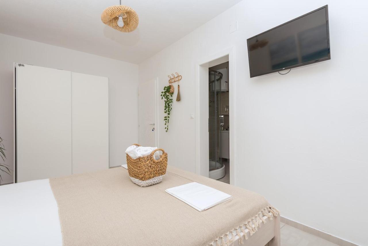 Apartmani Vukusic Promajna Exteriér fotografie