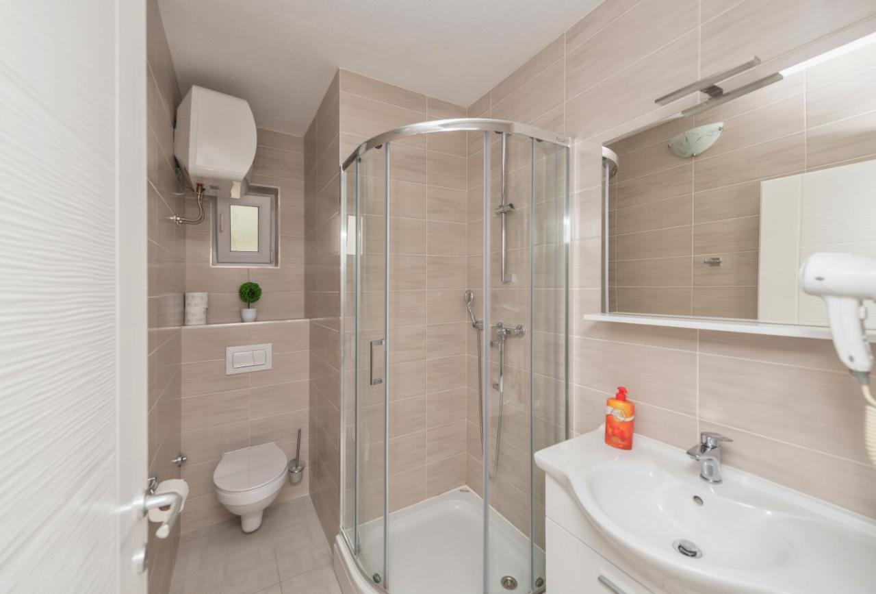 Apartmani Vukusic Promajna Exteriér fotografie