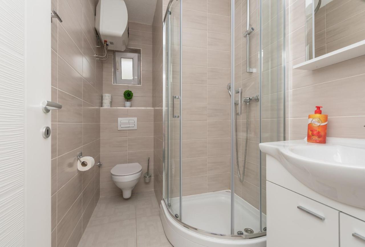 Apartmani Vukusic Promajna Exteriér fotografie