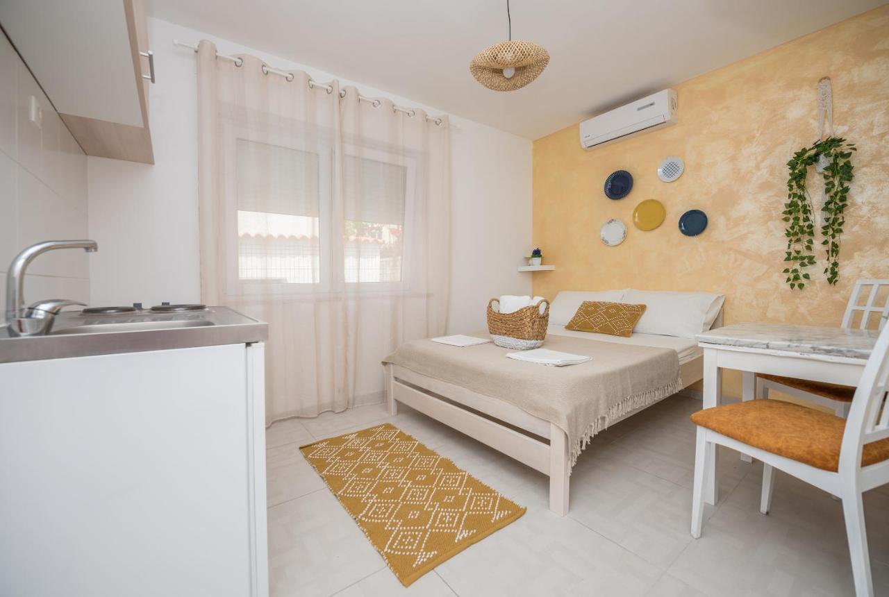 Apartmani Vukusic Promajna Exteriér fotografie