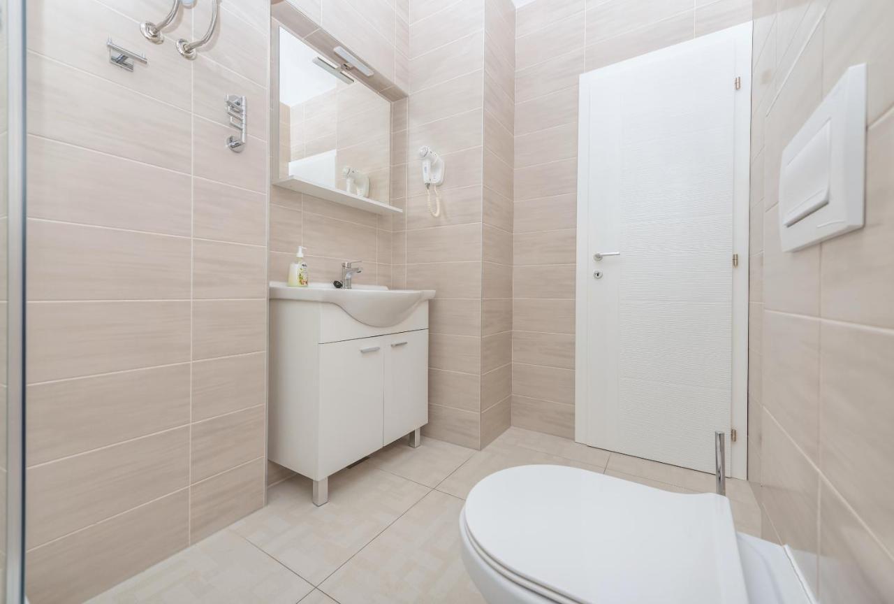 Apartmani Vukusic Promajna Exteriér fotografie