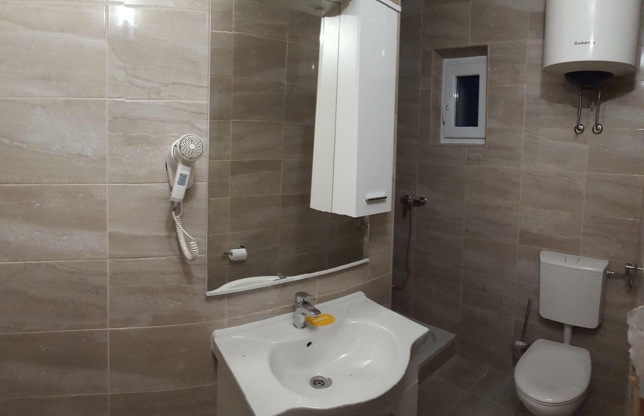 Apartmani Vukusic Promajna Exteriér fotografie