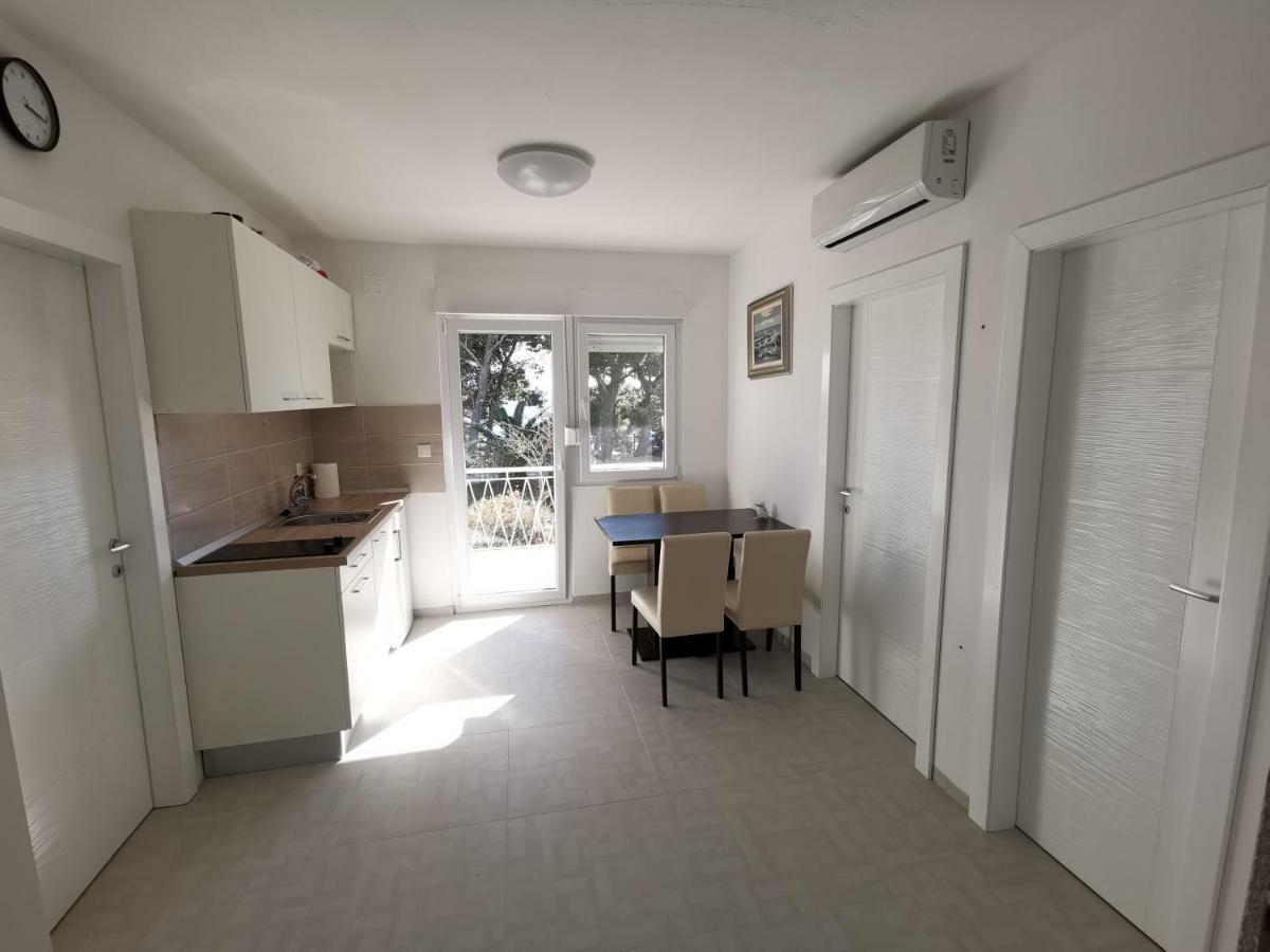Apartmani Vukusic Promajna Exteriér fotografie