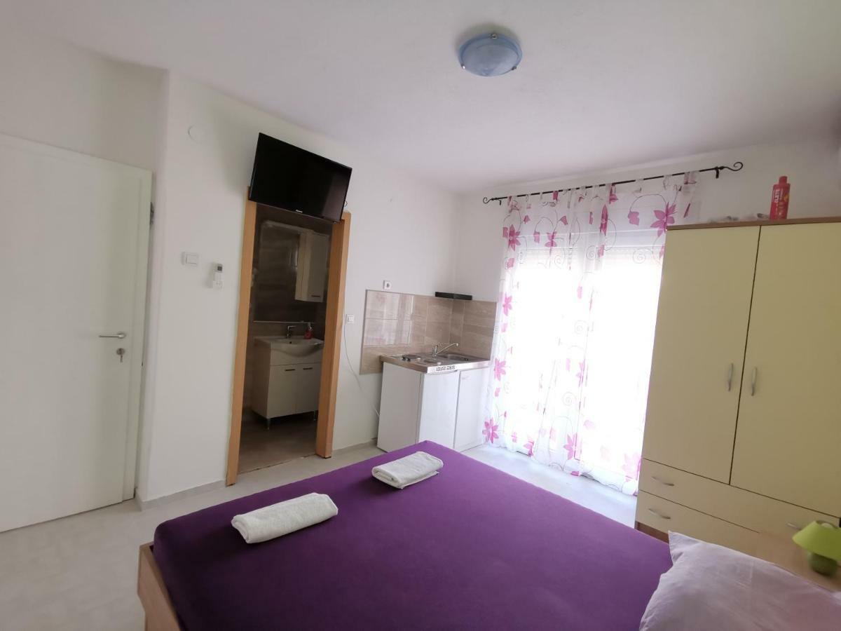 Apartmani Vukusic Promajna Exteriér fotografie